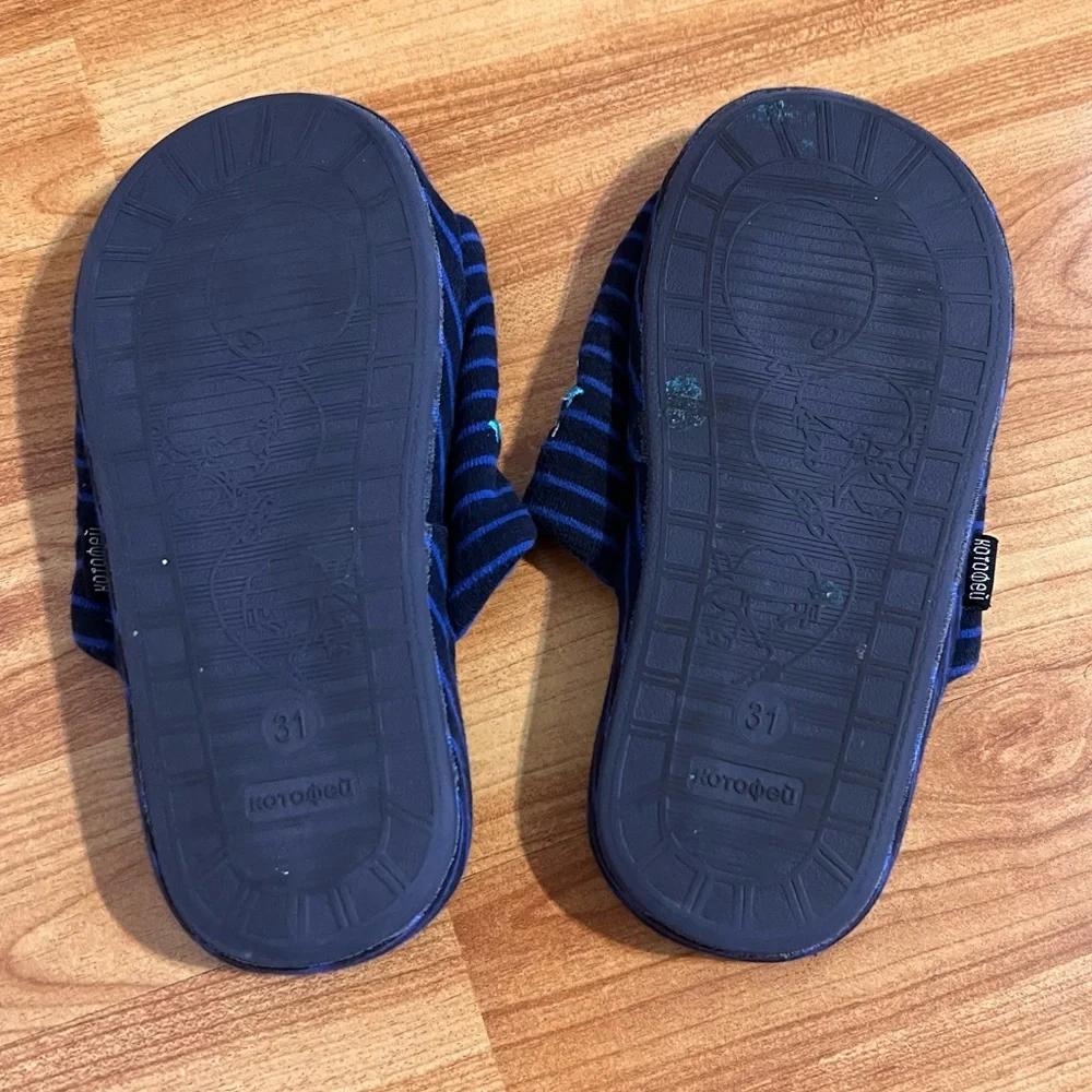 Kids slippers